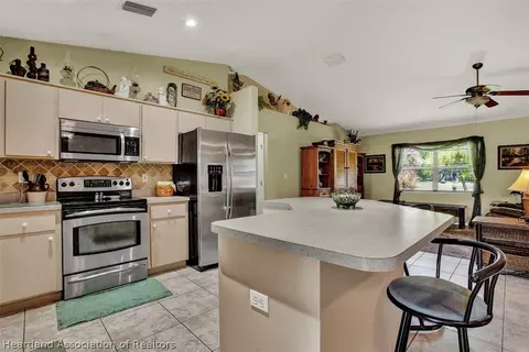 527 Arcola Dr, Sebring, FL 33875 photo 7