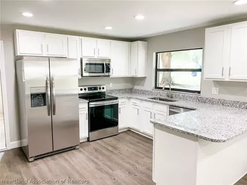 116 Lakeside Rd, Sebring, FL 33870 photo 2