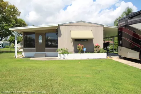 2613 SE 30th St, Okeechobee, FL 34974 photo 2