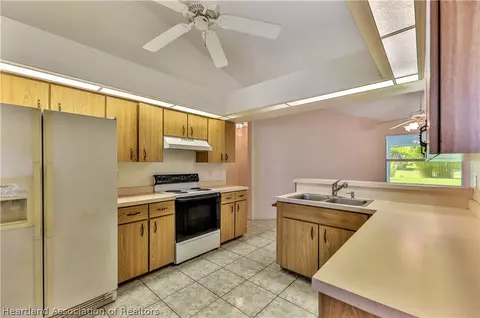 7816 Granada Rd, Sebring, FL 33876 photo 9