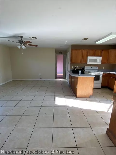 2534 Gresham St, Sebring, FL 33875 photo 5