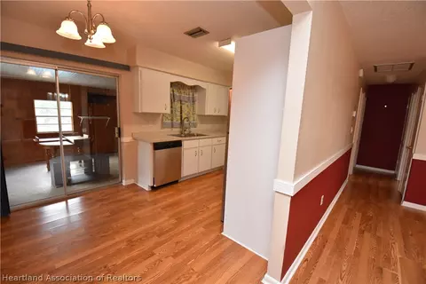 225 Jay Ave, Sebring, FL 33870 photo 8