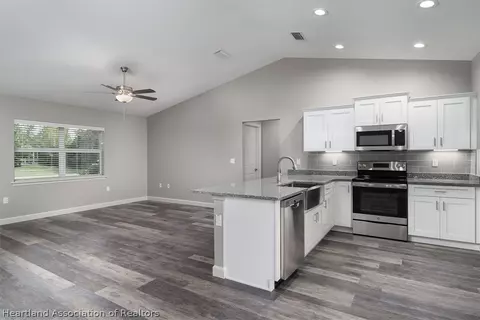 1419 Krouse St, Sebring, FL 33875 photo 9