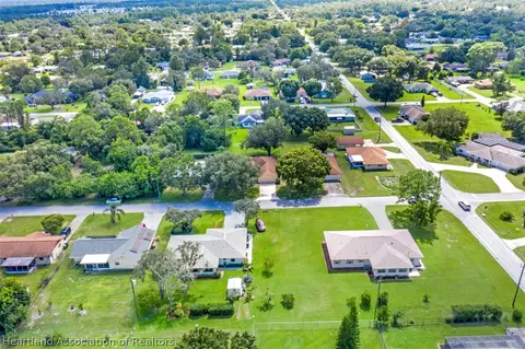 236 Sparrow Ave, Sebring, FL 33870 photo 5