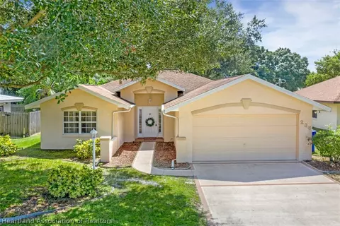 236 Sparrow Ave, Sebring, FL 33870 photo 1