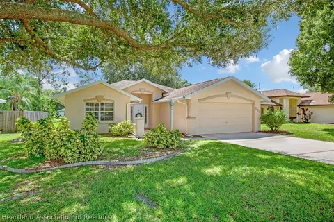 236 Sparrow Ave, Sebring, FL 33870 photo 2