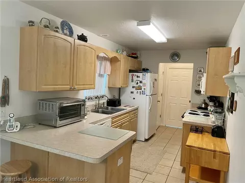 323 Scrub Jay Ave, Sebring, FL 33870 photo 2