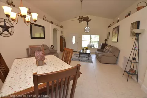 308 Brant Ave, Sebring, FL 33870 photo 6