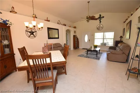 308 Brant Ave, Sebring, FL 33870 photo 7