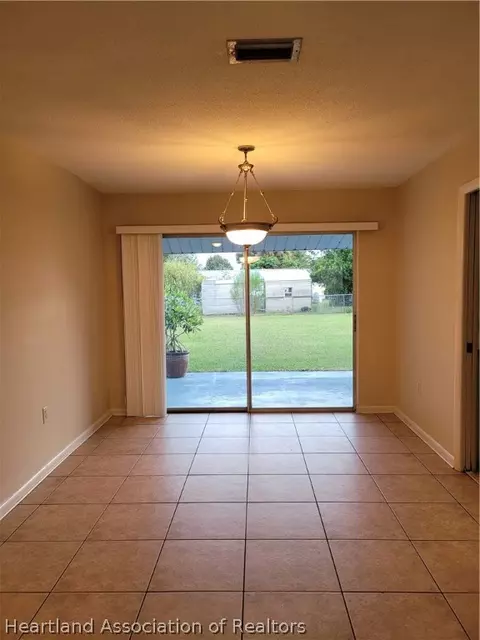 4141 Capri St, Sebring, FL 33872 photo 3