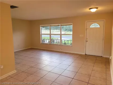 4141 Capri St, Sebring, FL 33872 photo 2