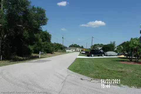 5160 Shad Dr, Sebring, FL 33870 photo 3