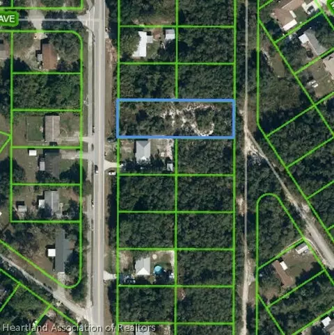 830 Memorial Dr, Sebring, FL 33870 photo 1