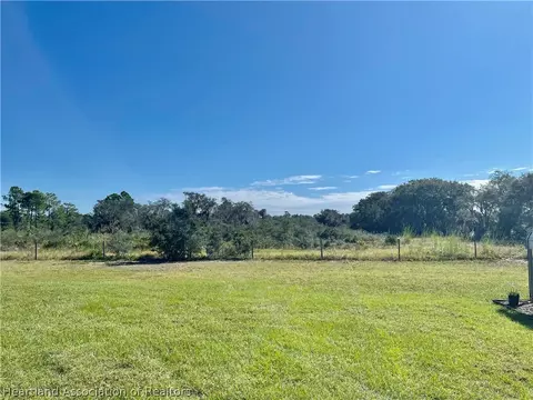3208 Mildred St, Sebring, FL 33875 photo 4