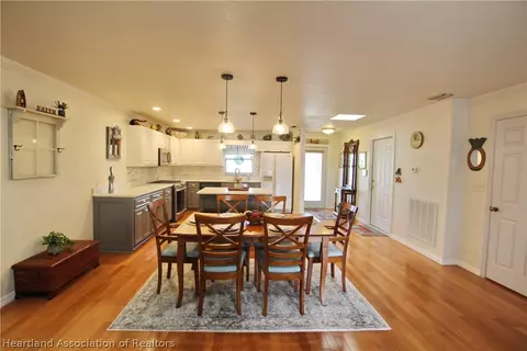 2009 Hunter Rd, Okeechobee, FL 34974 photo 9