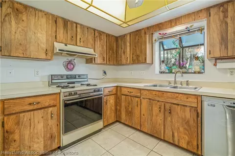 1812 Manatee Dr, Sebring, FL 33870 photo 9