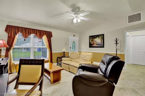 2830 Trellis Dr, Sebring, FL 33875 photo 12