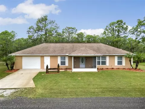 2830 Trellis Dr, Sebring, FL 33875 photo 1