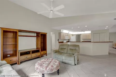 3310 Divot Rd, Sebring, FL 33872 photo 11