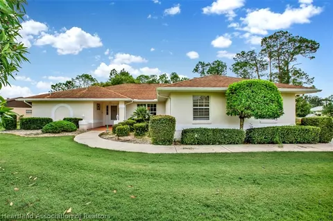 3310 Divot Rd, Sebring, FL 33872 photo 2