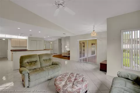 3310 Divot Rd, Sebring, FL 33872 photo 12