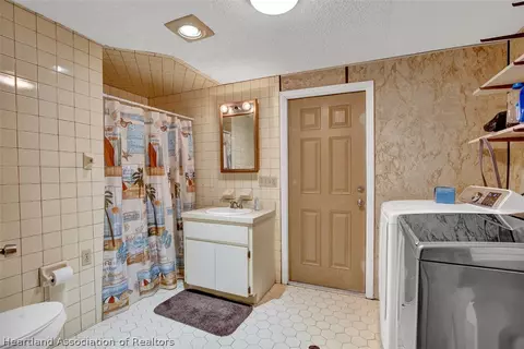 1121 Pine Ave, Frostproof, FL 33843 photo 8