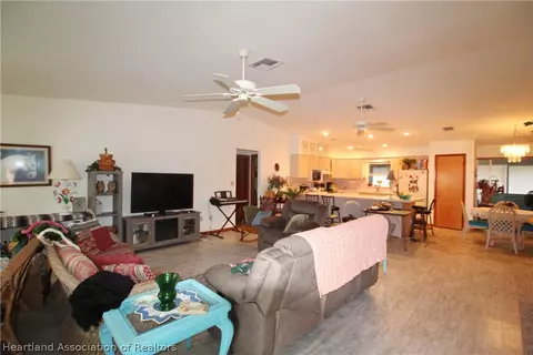 2323 SE 30th St, Okeechobee, FL 34974 photo 9