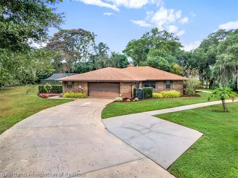 1655 Dinner Lake Dr, Sebring, FL 33870 photo 1