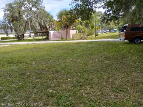 436 Maple Ave, Sebring, FL 33870 photo 6
