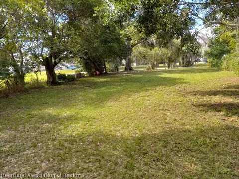 436 Maple Ave, Sebring, FL 33870 photo 4