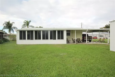 1032 Peach St, Okeechobee, FL 34974 photo 7