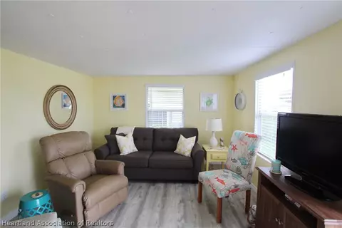 1032 Peach St, Okeechobee, FL 34974 photo 12