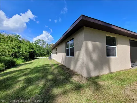 5807 Matanzas Dr, Sebring, FL 33872 photo 5