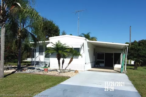 1910 Robin Ct, Sebring, FL 33870 photo 1