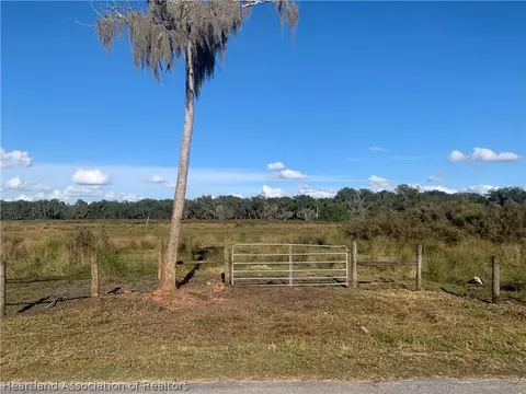 1500 Lakeshore Dr, Lorida, FL 33857 photo 1
