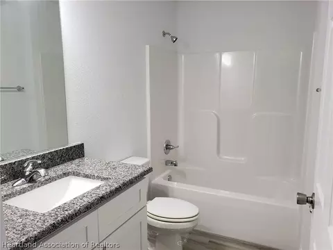 220 Quail Ave, Sebring, FL 33870 photo 5