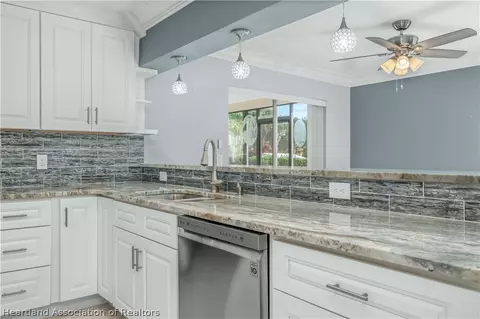 2011 Pasco Dr, Sebring, FL 33870 photo 9