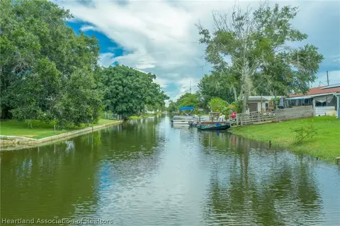 930 Kerry Dr, Sebring, FL 33870 photo 6