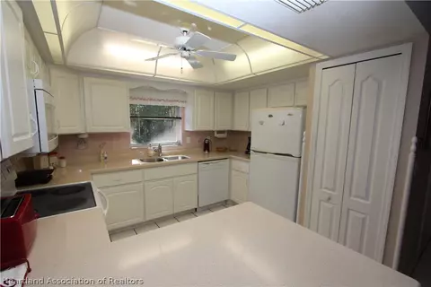 3918 Mandarin Rd, Sebring, FL 33875 photo 13
