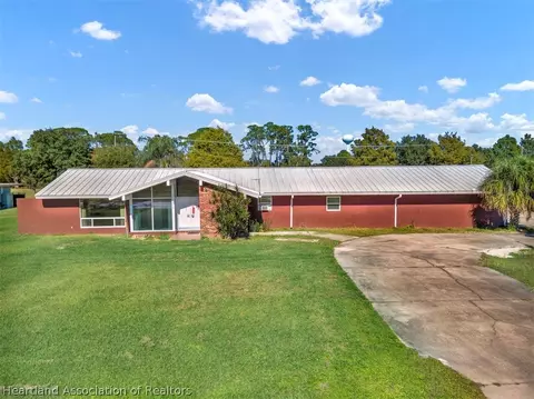 3204 Golfview Rd, Sebring, FL 33875 photo 1