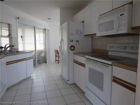 3800 Durango Ave, Sebring, FL 33872 photo 2