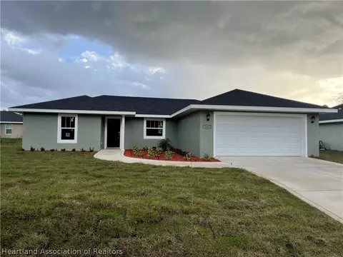 4607 Sunbeam St, Sebring, FL 33872 photo 1