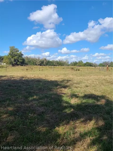 1670 Lakeshore Dr, Lorida, FL 33857 photo 10