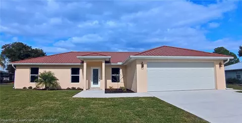 8017 Pine Glen Rd, Sebring, FL 33876 photo 1