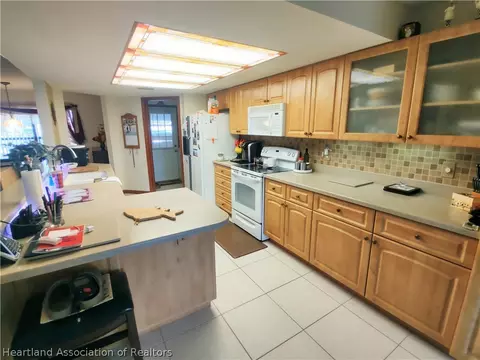 234 Swallow Ave, Sebring, FL 33870 photo 3