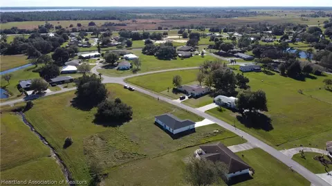 417 Cherry Tree Dr, Sebring, FL 33876 photo 11