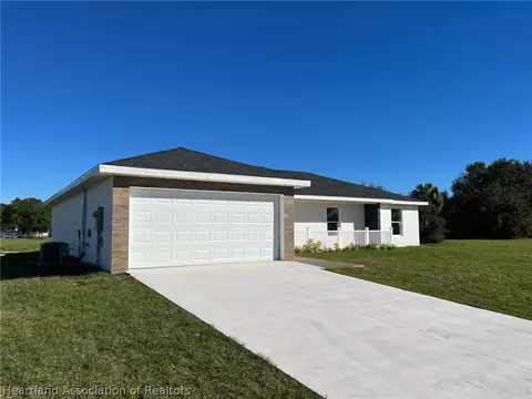 417 Cherry Tree Dr, Sebring, FL 33876 photo 2