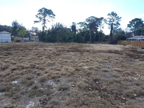210 Kite Ave, Sebring, FL 33870 photo 1