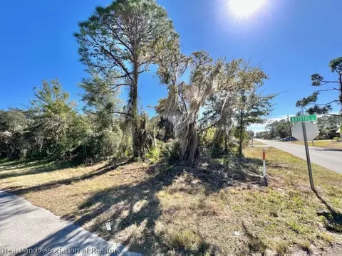 3211 Bristol St, Sebring, FL 33872 photo 2
