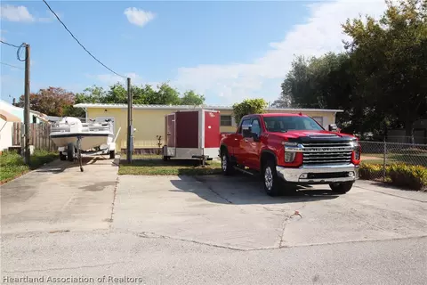 1215 7th St, Okeechobee, FL 34974 photo 3